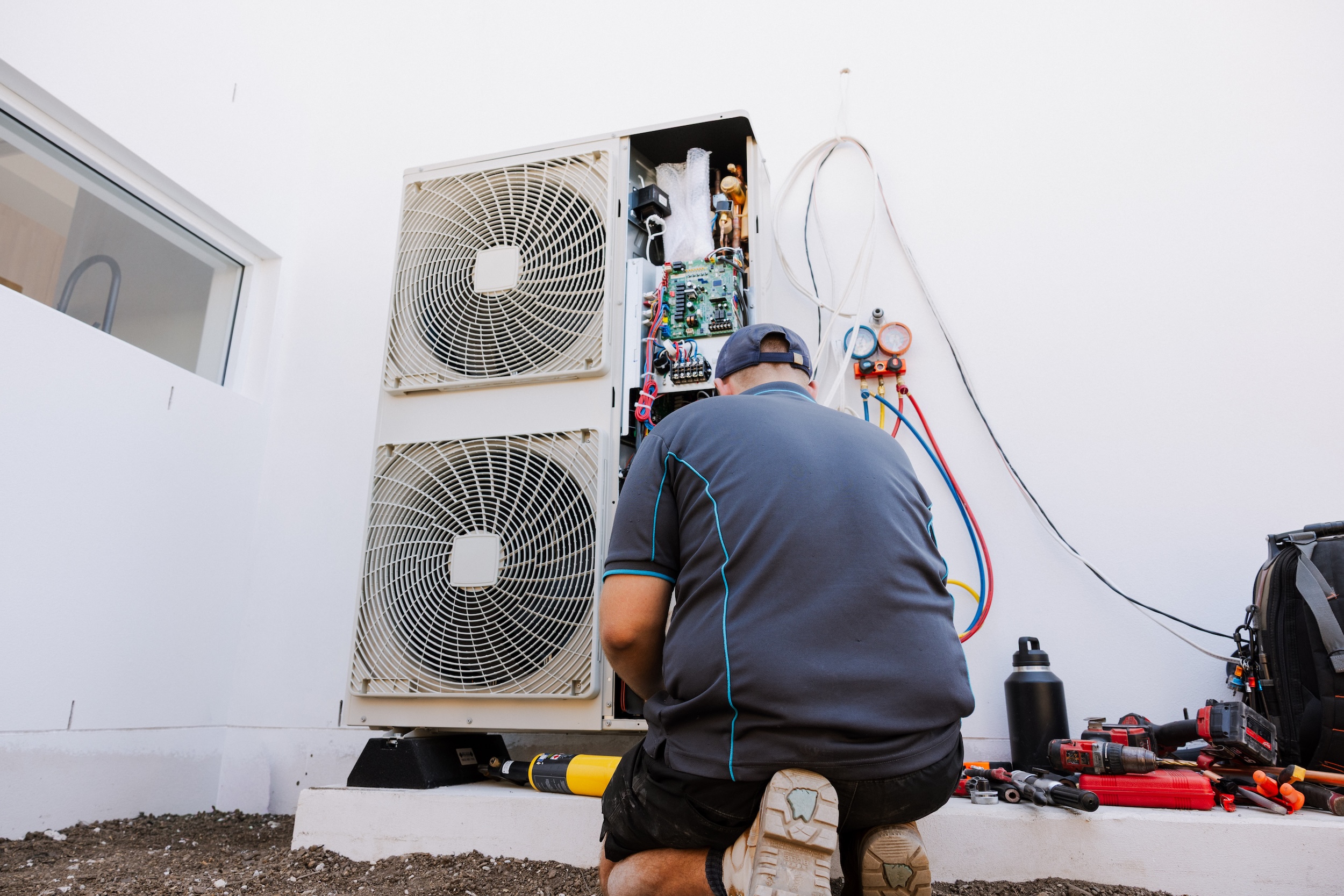 Outdoor unit electrical wiring connections