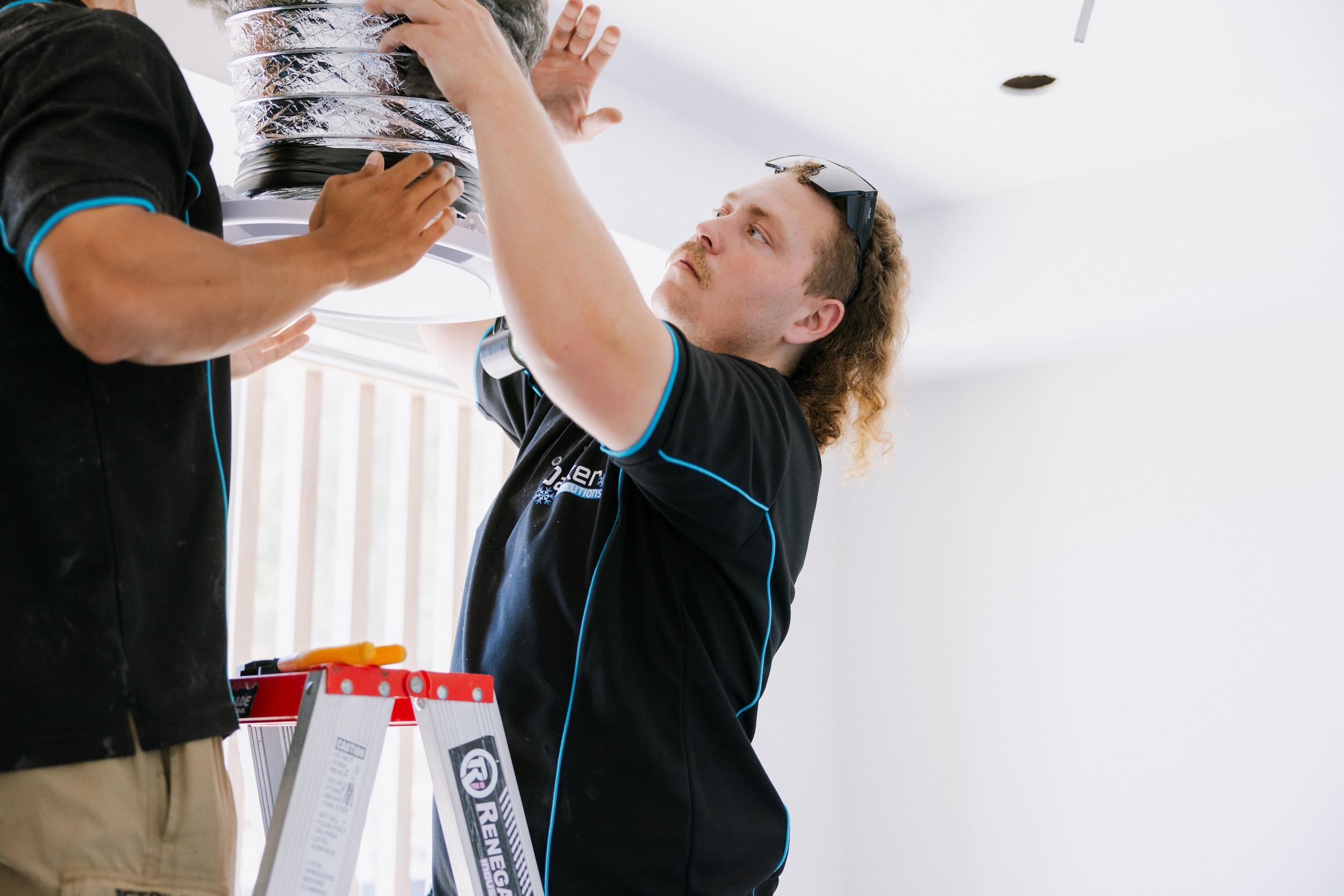 Energy efficient ducted air conditioning installation